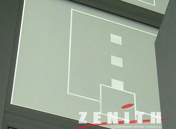 Glass Decor, film “effet sablé”, pare vue “effet sablé” ou “effet givré”, Décoration de vitre, pour commerçants et particuliers, Zénith Communication Visuelle, Lettrage – Image, Enseignes, VItres effet sablé, Décors, Illustration, Havay, Quévy, Mons, Hainautt, Bruxelles, Soignies, La louvière, Namur, Charleroi, Tournai, Liège, Wallonie